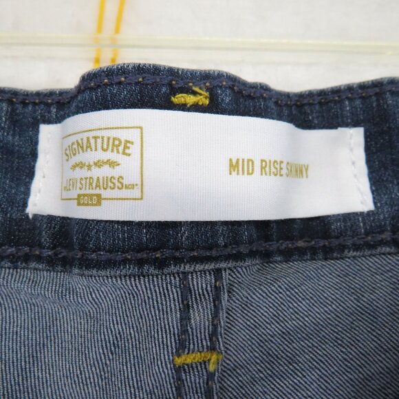 Levis Blue Jeans Womens Size 14 Signature Mid Rise Skinny Dark Wash Denim - Picture 6 of 12